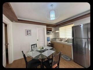 2 bedroom Cozy Budget Staycation - 1