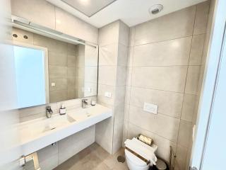 SAKURA LUXURY Poniente Beach - 4