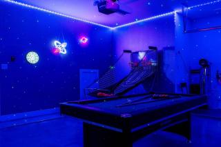 Dallas Rooftop Hot tub Spa & Cosmic Escape - 6