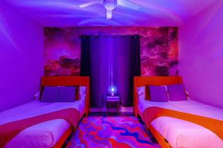 Dallas Rooftop Hot tub Spa & Cosmic Escape - 3