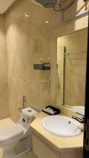 بوابة الصحافة للشقق المخدومة - 1