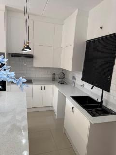 Morden Apartment in the heart of the city! - 3