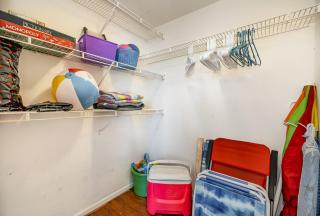 Ground Floor 2 Bdrm King Condo Close to Beach - 4