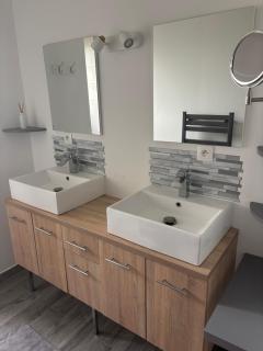 Chambre privée à 10 min du circuit - 5