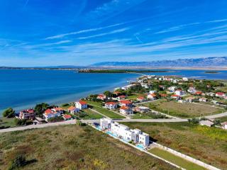 VILLA VISTA, Jacuzzi, Pool - 6