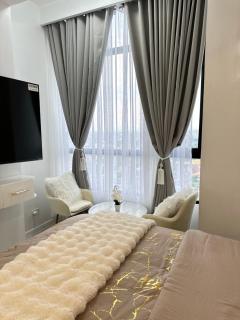 Sam Luxury Suite - 4