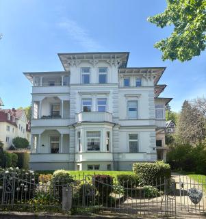 ApartRoß in Villa Eichbaum, zentrale Lage Bummelallee - 0