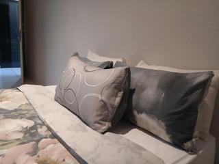 Manganese Luxury Stay - 1