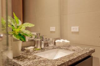 Luxurious apartment in condominium H2 with a view of the sea apto 2706 - 9
