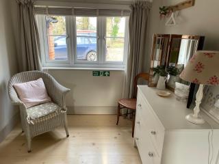 Mustard Pot Cottage - 1