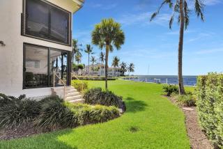 Spectacular Water Views - 6