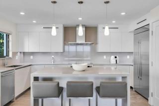 Spectacular Water Views - 7