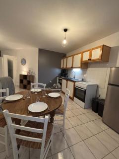 CNPE Bugey 10 MN - Aéroport LYS 18 MN - 3