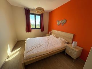 Villa dans les Alpilles avec piscine et jardin - 1