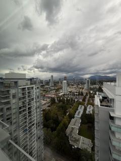 Penthouse Luxury Room in Surrey - 4