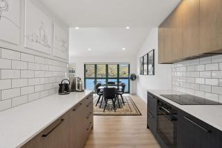 Escape on the Lake - 3