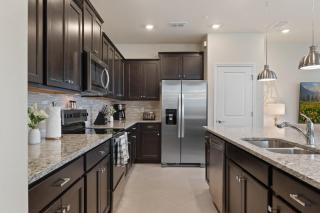 Enchanted Wonderland 5 BR Townhouse in Windsor Cay Resort by Blue Sky Villas - 1
