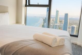 Endless Ocean Views Surfers Paradise - 0