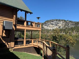 Trout Lodge at Two Rivers-White River Cabin - 3