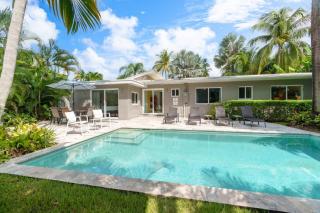 Chic Fort Lauderdale Getaway w/Private Heated Pool - 1