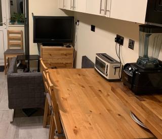 Large room private bath NW London Harrow - 3