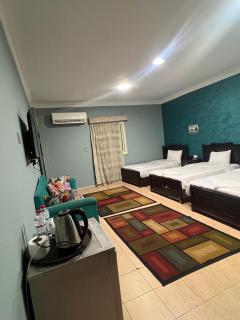 Bekos pyramids view hotel - only foreiigners - 9