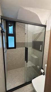 Refúgio Moderno Próximo a Praia e Área Verde - 4