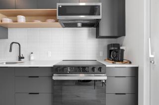 Brand new suite downtown Kelowna - walk everywhere! - 7