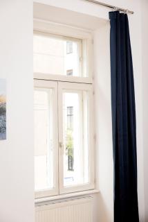 Stylish Central Apartment with Free Parking - 1