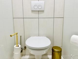 140 m2 Spacious Apartment with Balcony & Parking - 5