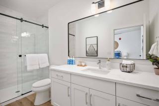 Ebb916 Modern Loft, Heart of Taft District, Walkable to Beach - 7