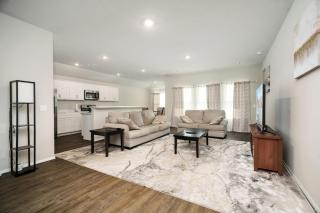 Stylish and Luxuriously Furnished 3BedRoom Getaway - 0