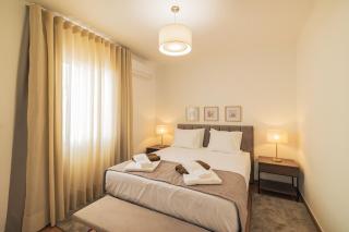 Casa Moderna - New Stylish Home with AC & Patio - Near Beach & Shops - 6