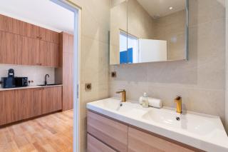 Elegant 1BDR Paris Getaway for 4 near Bastille - 2