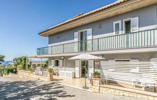 5 Bedroom Awesome Home In Scicli - 9