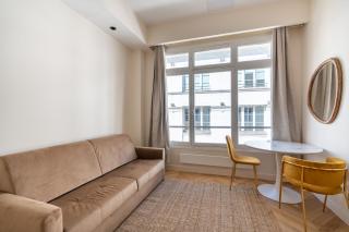 Stylish Duplex for 4 in Bastille Paris - 6