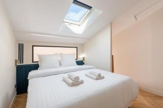 Stylish Duplex for 4 in Bastille Paris - 1