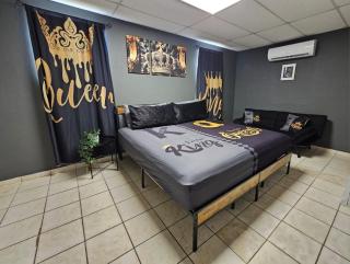 The King Bed - 9