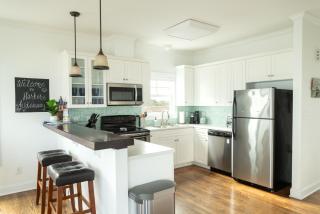 Harkers Hideaway - Waterfront with Private Beach - 5