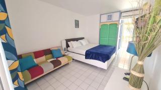 Marinotel avec piscine magnifique et deck privatif - 9