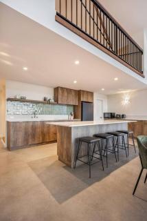 The Old Cheese Factory - Luxe Design & Country Calm - 9