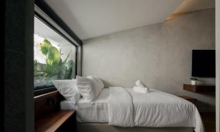 Bishop House - 9