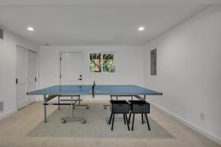 Stylish Bellevue Retreat - 3