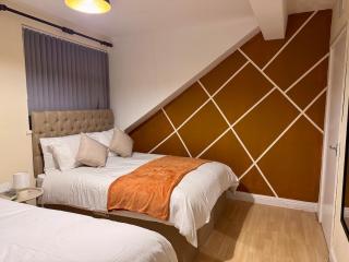 2BR House Contractor & Family Stay Free Parking - 3