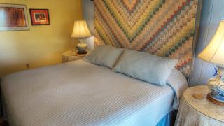 Bluebird Hill and Star Suite home - 2