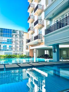 St Honore Megaworld Condo SW3B- Premier Stays - 1