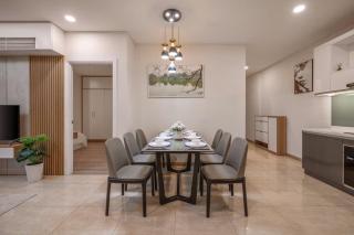 Luxury Riverside Apartment-3 Bedroom with Pool - 5