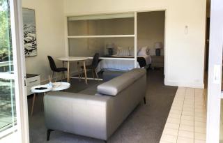 THE WATERFRONT APARTMENTS 1 Bedroom Studio Apartment with Street Views located on the Geelong Waterfront - 4507 - 8