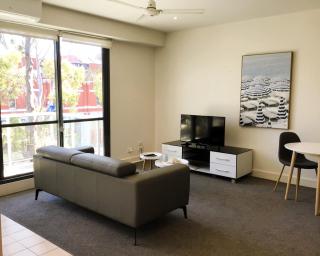THE WATERFRONT APARTMENTS 1 Bedroom Studio Apartment with Street Views located on the Geelong Waterfront - 4507 - 5