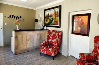 Green Kalahari Guesthouse - 8